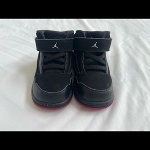 Baby air Jordans - size 5